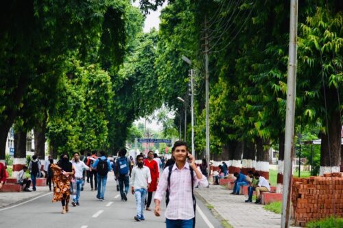 Lucknow university, visited as a film location of "Ishaqzaade"