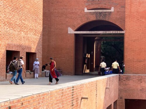 IIM Ahmedabad university, visited as a film location of "2 states"