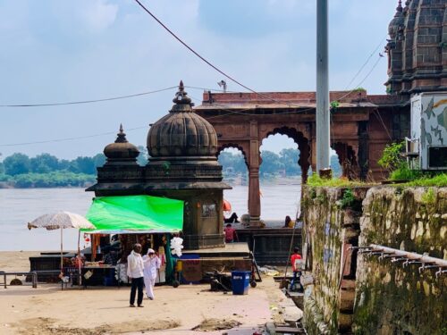 Maheshwar, visited as a film location of "Pad Man"