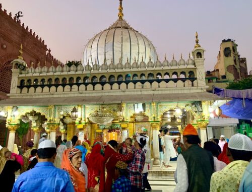 Visited Nizamuddin Dargah as a film location of "Bajrangi Bhaijaan"