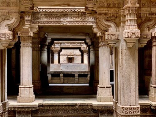 Indian film Raees location, Adalaj Vav step well.