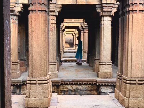 Dada hari ni vav step well.